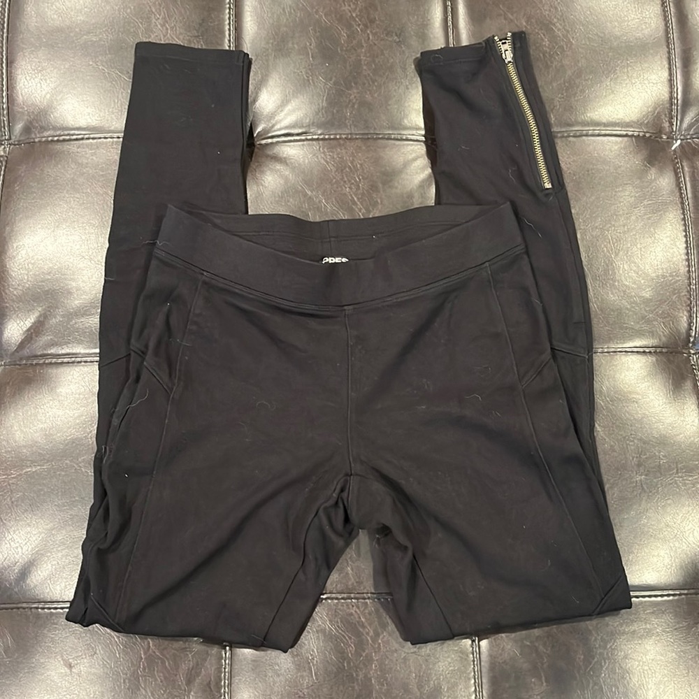 fashion legging with zippers